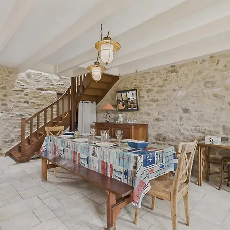 Maison Bretonne Pour 4 Adultes Et 3 Enfants Holiday home